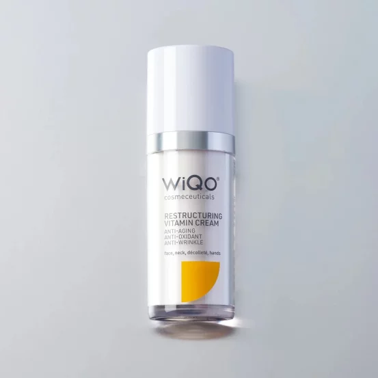 Відновлюючий крем з ретинолом та вітаміном С для обличчя Wiqo Restructuring Vitamin Cream, 30 мл